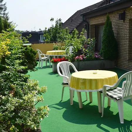 בית הארחה Haus Scheuten דיסבורג